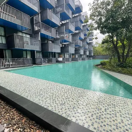 The Deck Condominium Patong Beach Room photo