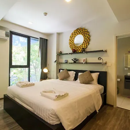 The Deck Condominium Patong Beach Exterior photo
