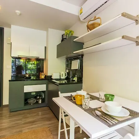 The Deck Condominium Patong Beach Exterior photo